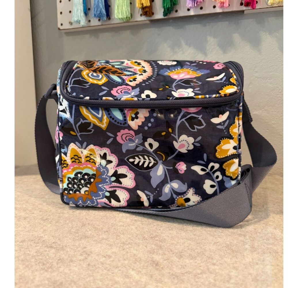 Vera Bradley Stay Cooler In Pattern Charmont Meadow